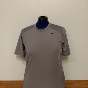 Nike Dri-Fit Perforated Performance Tee Men’s (S)